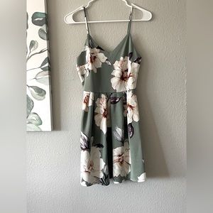 Monteau floral dress, green floral, size M